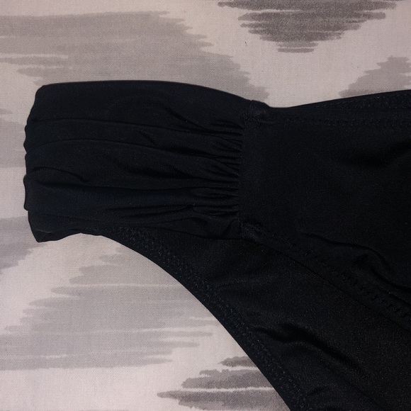 Victoria’s Secret The Knockout Bikini Bottom - Picture 2 of 3